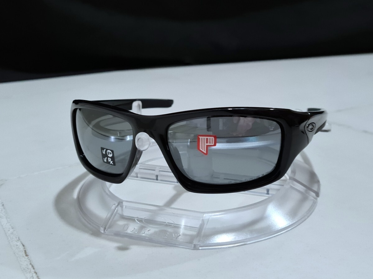 正規品 新品 偏光レンズ OAKLEY VALVE オークリー バルブ BLACK 正規品 新品 偏光レンズ OAKLEY VALVE オークリー バルブ BLACK