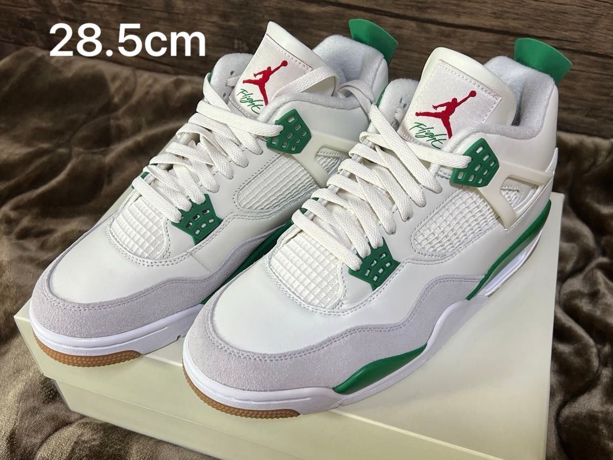 Nike SB × Air Jordan 4 Nike SB × Air Jordan 4