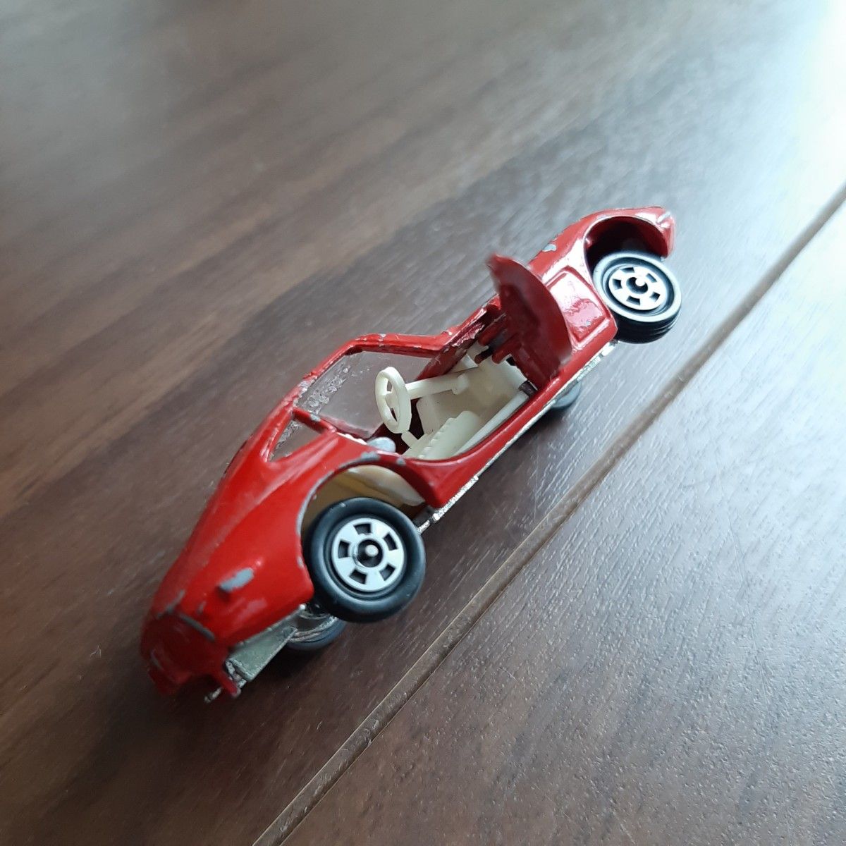 当時物 1974 トミカ トヨタ 2000GT 赤 1/60 MADE IN JAPAN 当時物 1974 トミカ トヨタ 2000GT 赤 1/60 MADE IN JAPAN