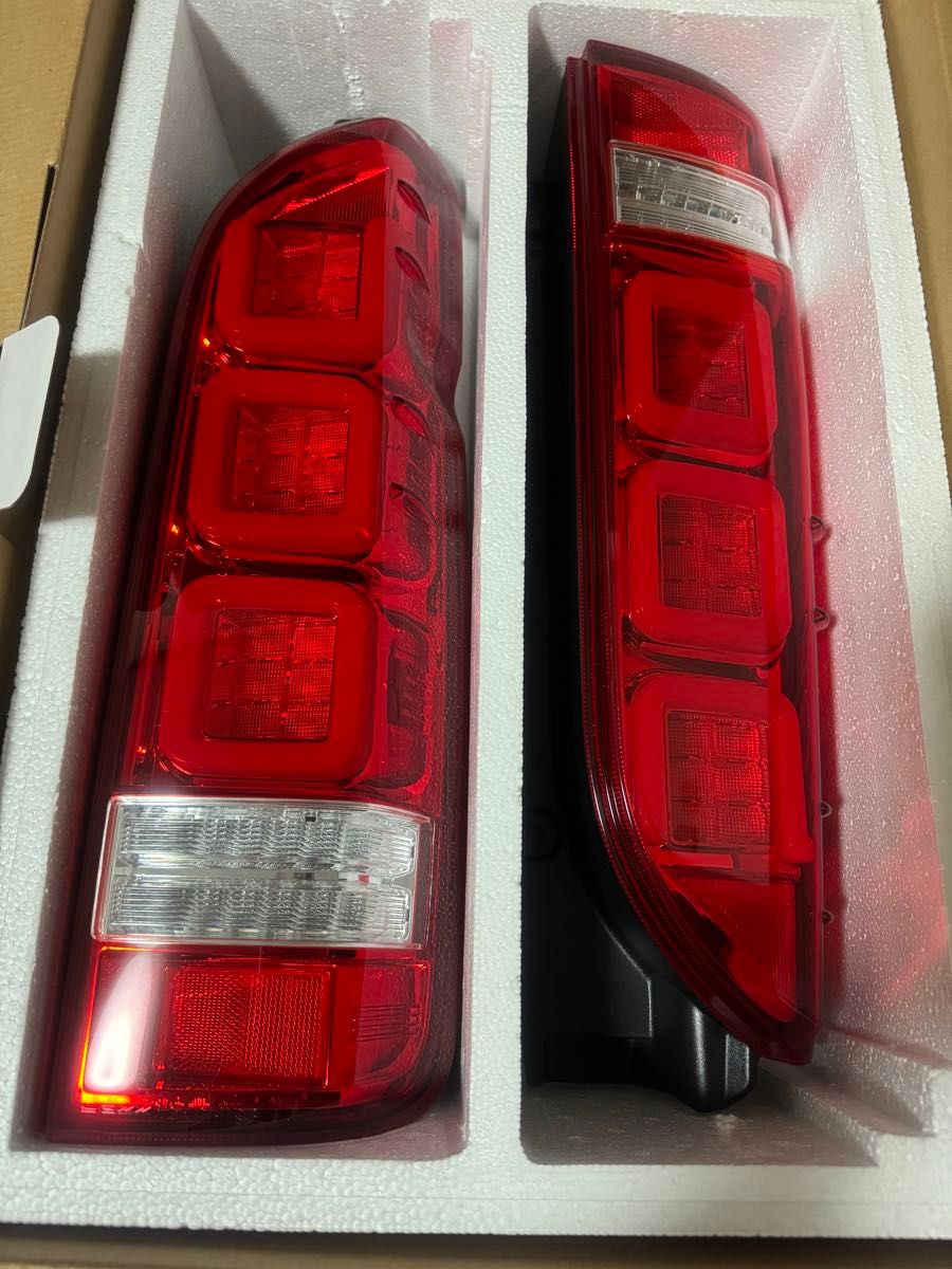トヨタ ハイエース LEDテールランプ DazzFellows ダズフェローズ トヨタ ハイエース LEDテールランプ DazzFellows ダズフェローズ