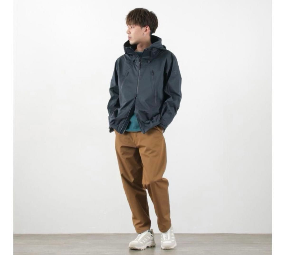 ほぼ未使用】DESCENTE ALLTERRAIN クレアス ハードシェル ほぼ未使用】DESCENTE ALLTERRAIN クレアス ハードシェル