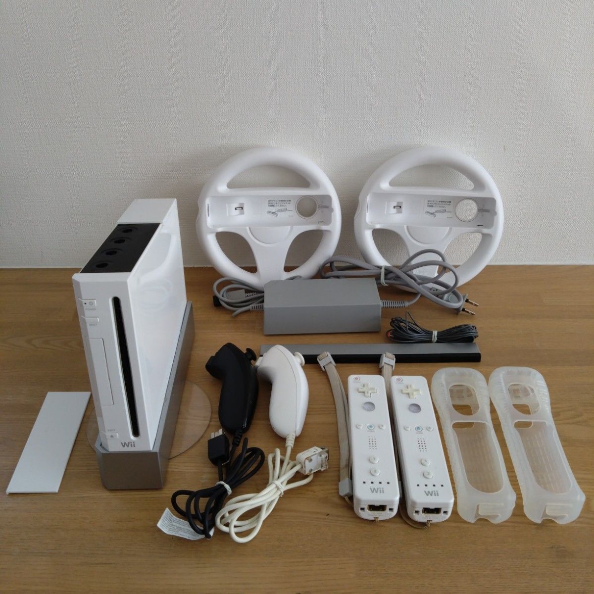 訳あり品】 Nintendo Wii 本体 リモコン ジャンク まとめ売り 訳あり品】 Nintendo Wii 本体 リモコン ジャンク まとめ売り