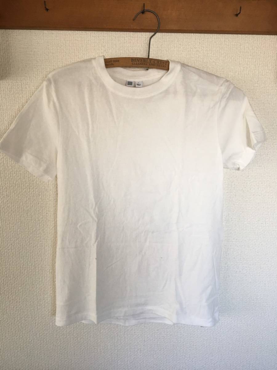 【良品！】　★ ユニクロ ★　半袖Ｔシャツ　白　Ｌサイズ　（RN16L403）