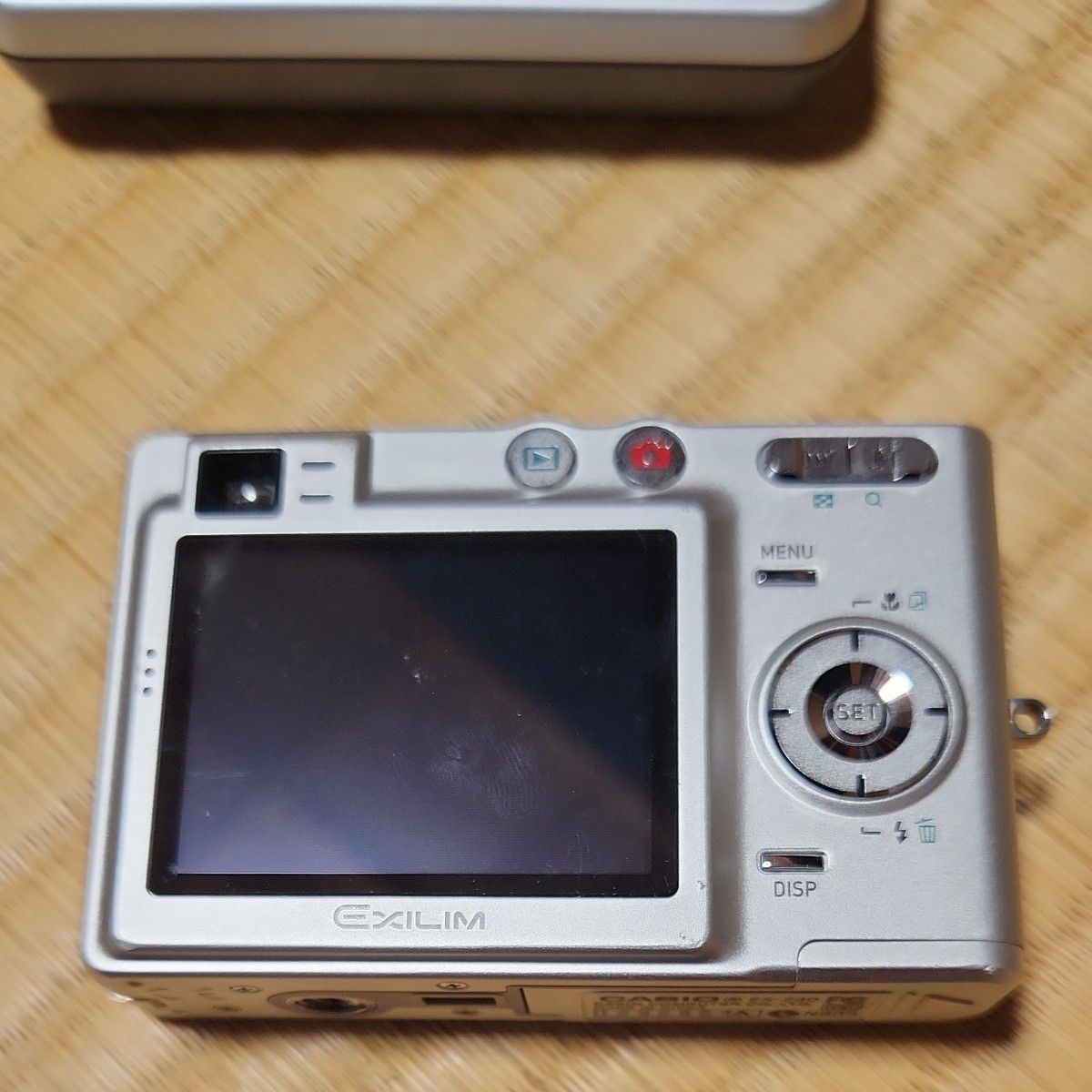 CASIO カシオ コンパクトデジタルカメラ EXILIM EX-Z40 シルバー CASIO カシオ コンパクトデジタルカメラ EXILIM EX-Z40 シルバー