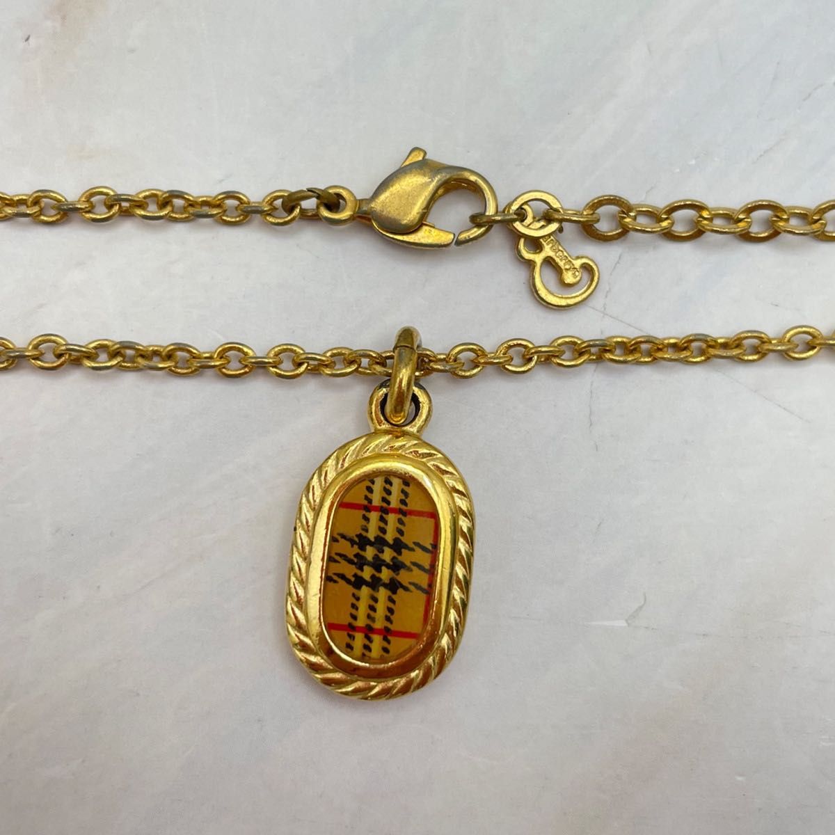 BURBERRY バーバリー ノバチェック プレート ネックレス|Yahoo BURBERRY バーバリー ノバチェック プレート ネックレス|Yahoo