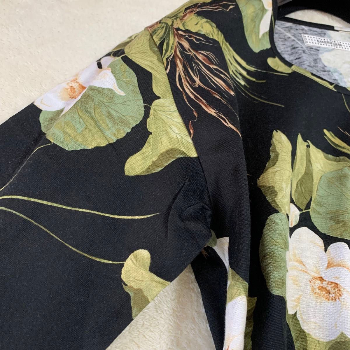 極美品 KANEKO ISAO カネコイサオ 花柄 セットアップ ロング 極美品 KANEKO ISAO カネコイサオ 花柄 セットアップ ロング