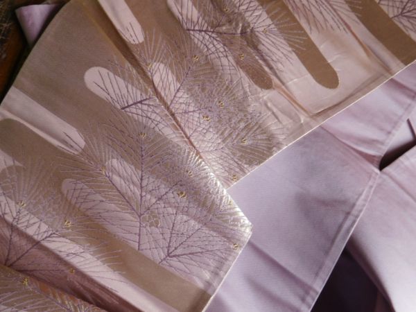 日本　着物KIMONO090157 31x435cm　薄紫　JAPAN はぎれ　宅配KIMONO 帯 OBI Made in japan woven 日本製_画像3