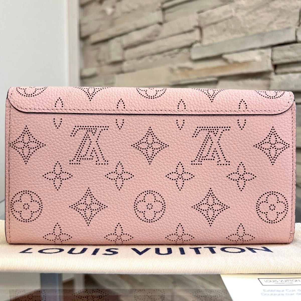 未使用品】ルイヴィトン ポルトフォイユ・イリス マヒナ 未使用品】ルイヴィトン ポルトフォイユ・イリス マヒナ