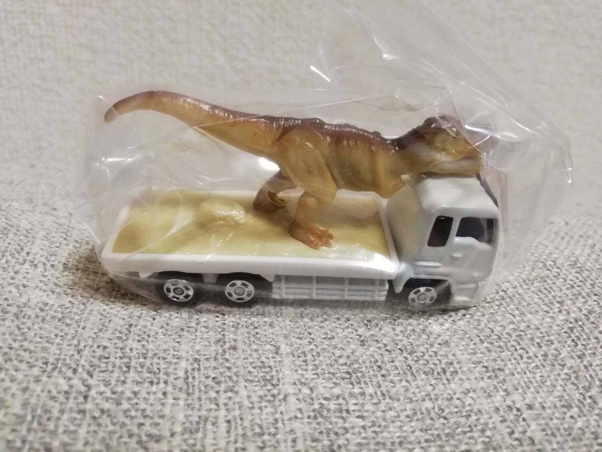 ヤフオク トミカ 30 未使用 恐竜搬送車 Dinosaur Carrier