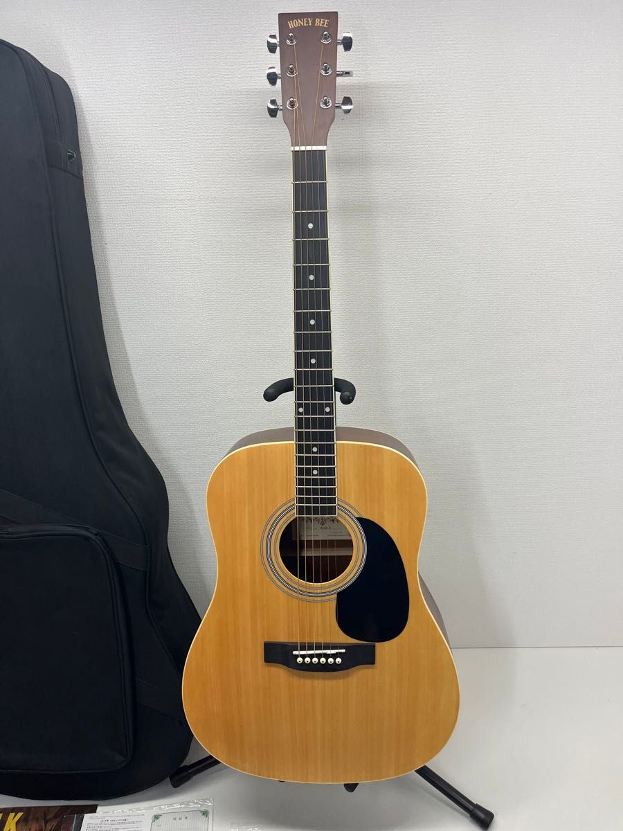 美品 HONEY BEE W-15M N のアコースティックギター ハードケース 美品 HONEY BEE W-15M N のアコースティックギター ハードケース