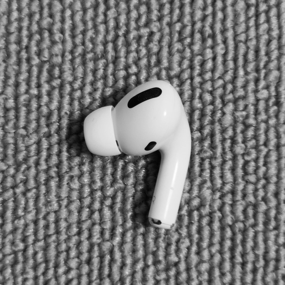 Apple AirPods Pro 片耳 R 片方 右耳 714|Yahoo!フリマ(旧 Apple AirPods Pro 片耳 R 片方 右耳 714|Yahoo!フリマ(旧