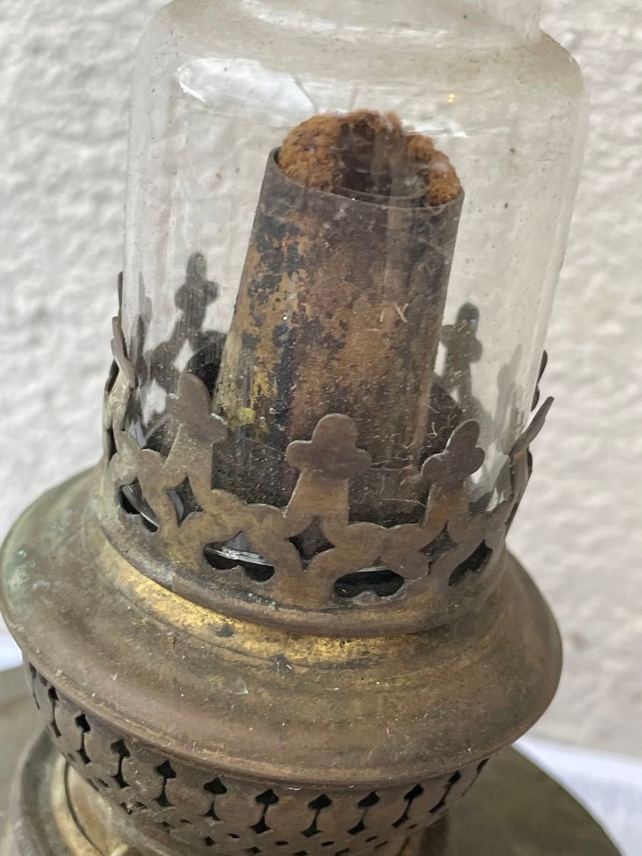 匿名配送】昭和レトロ アンティーク オイルランプ 金属製油壺 匿名配送】昭和レトロ アンティーク オイルランプ 金属製油壺