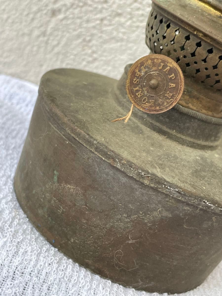 匿名配送】昭和レトロ アンティーク オイルランプ 金属製油壺 匿名配送】昭和レトロ アンティーク オイルランプ 金属製油壺