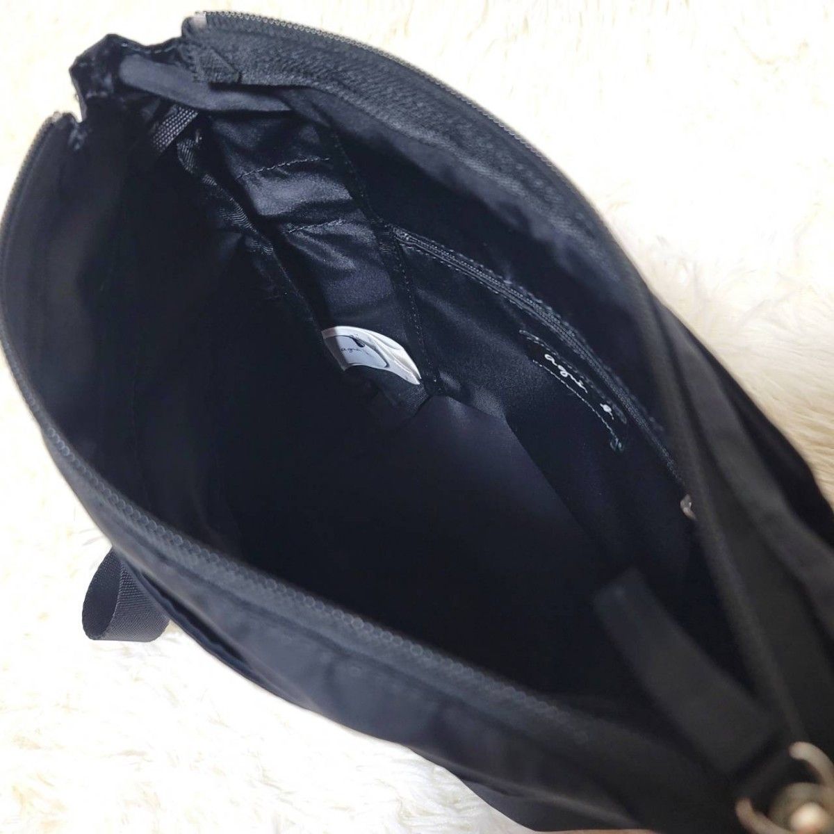 美品】アニエスベー ボヤージュ ショルダーバッグ ナイロン 軽量 美品】アニエスベー ボヤージュ ショルダーバッグ ナイロン 軽量