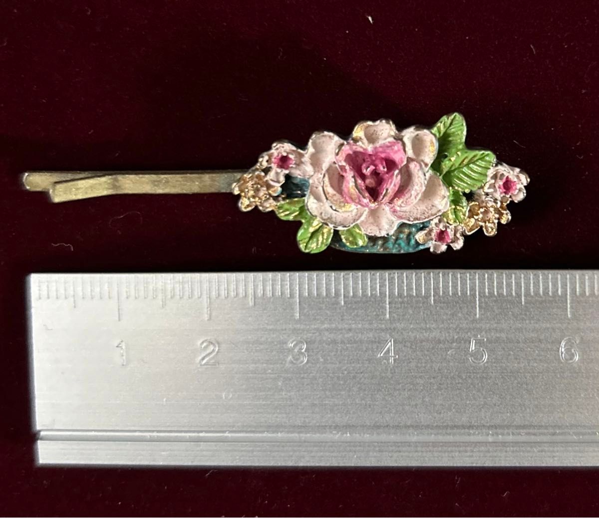美品 ミハエルネグリン アンティーク調加工 塗り薔薇ヘアピン 5点セット ミハエルネグリンMichal Negrin アンティーク調加工 塗り薔薇