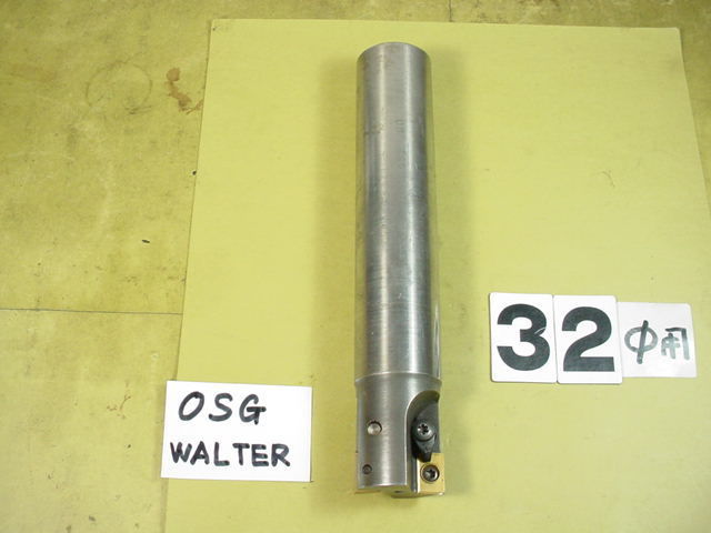 OSG-WALTER エンドミルホルダー F2042 32 SS32 180 中古品 2066番