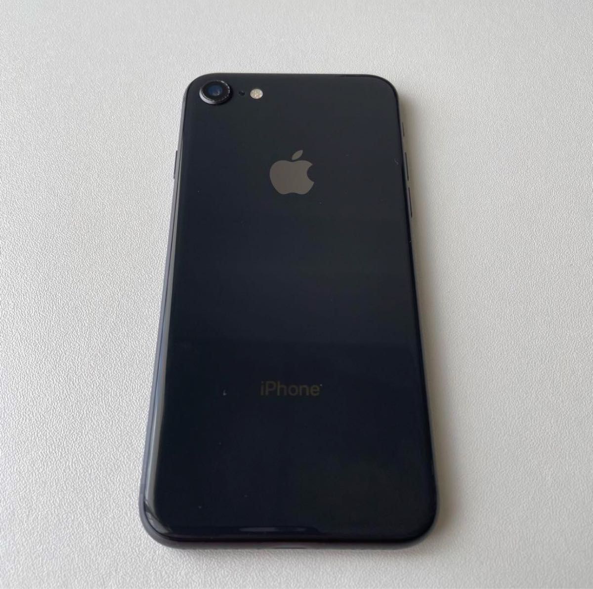 良品・付属品・箱付】 iPhone8 64GB スペースグレイ Apple 良品・付属品・箱付】 iPhone8 64GB スペースグレイ Apple