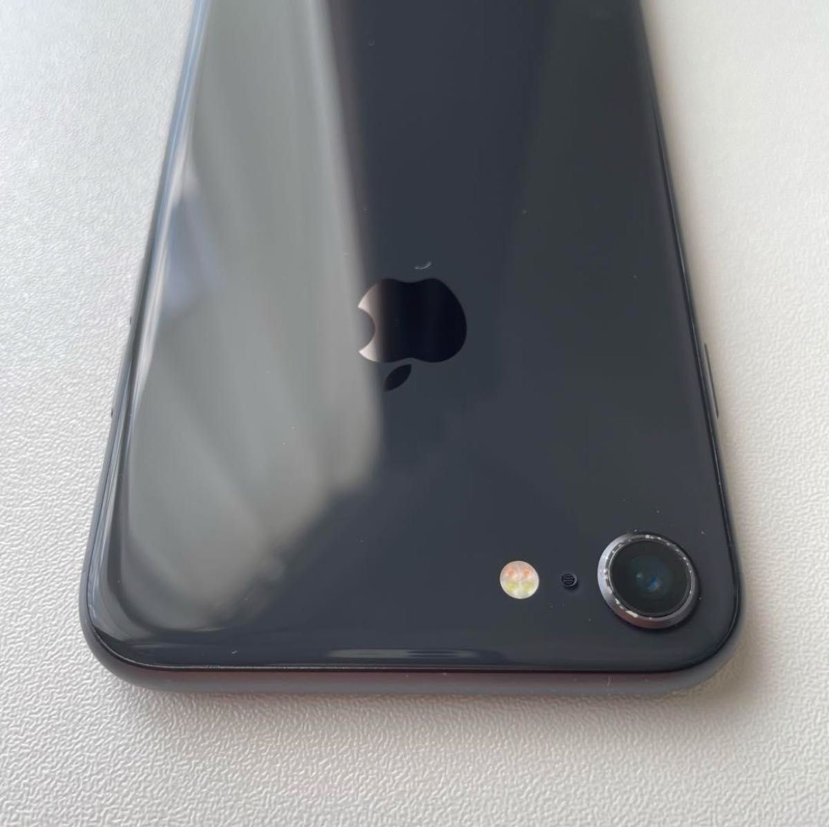良品・付属品・箱付】 iPhone8 64GB スペースグレイ Apple 良品・付属品・箱付】 iPhone8 64GB スペースグレイ Apple