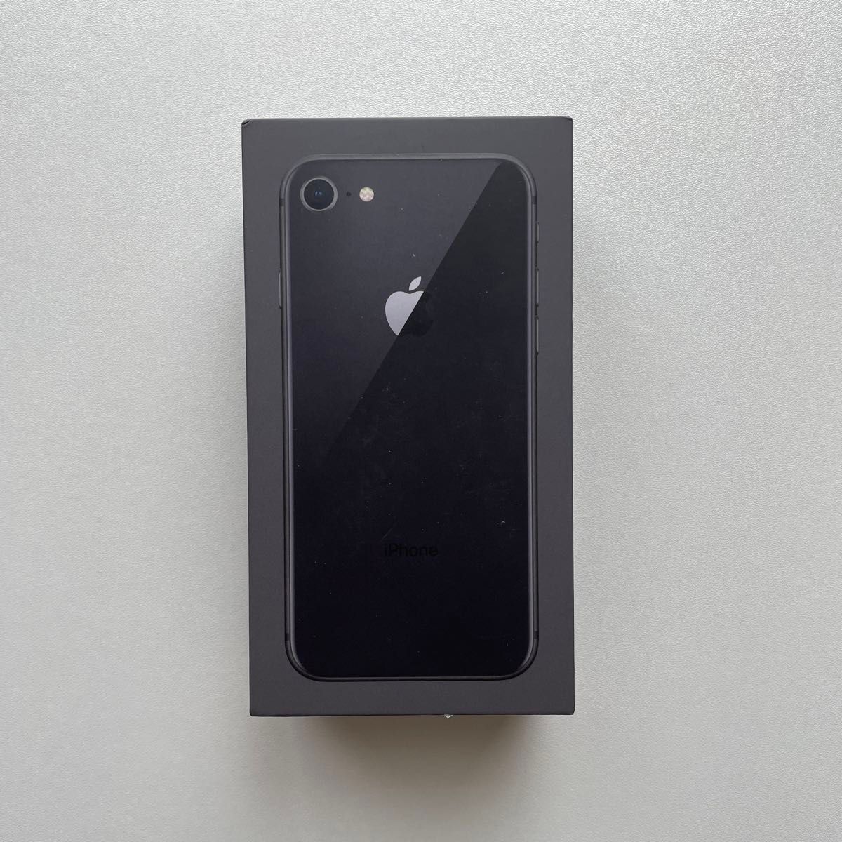 良品・付属品・箱付】 iPhone8 64GB スペースグレイ Apple 良品・付属品・箱付】 iPhone8 64GB スペースグレイ Apple