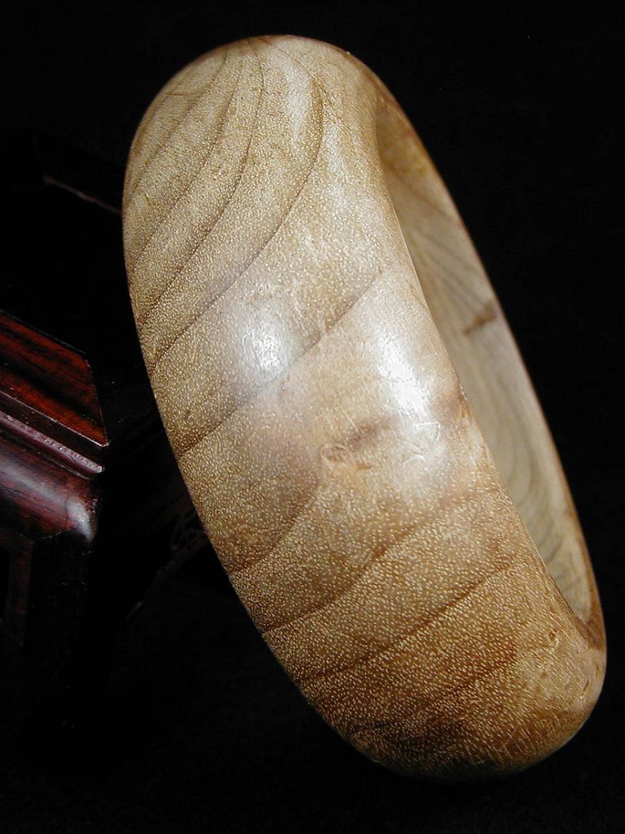 【特価】 ♪即決【壽】天然最高級特大極珍品雲南産最高級金絲楠木バングル 木製