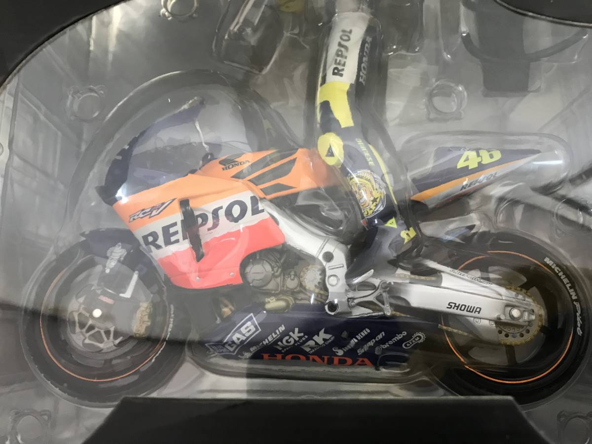 ☆1/12 ホンダ RC211V No.46 2002 モトGP 初優勝 V.ロッシ ☆1/12 ホンダ RC211V No.46 2002 モトGP 初優勝 V.ロッシ