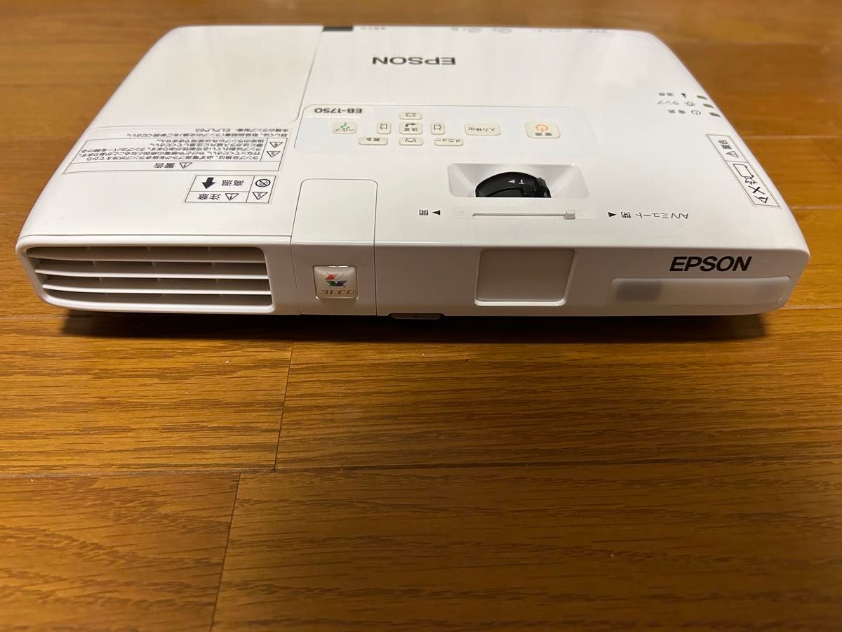Panasonic プロジェクター PT-DW740S 高輝度 7000ルーメン Panasonic プロジェクター PT-DW740S 高輝度 7000ルーメン
