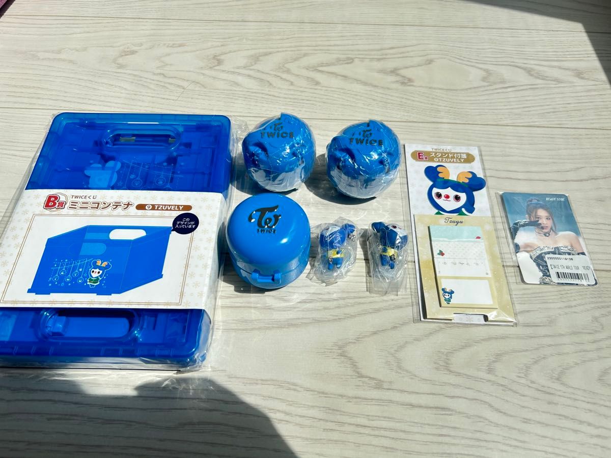 ツウィ TWICEファミマくじ ガチャ バラ売り可|Yahoo!フリマ(旧 ツウィ TWICEファミマくじ ガチャ バラ売り可|Yahoo!フリマ(旧