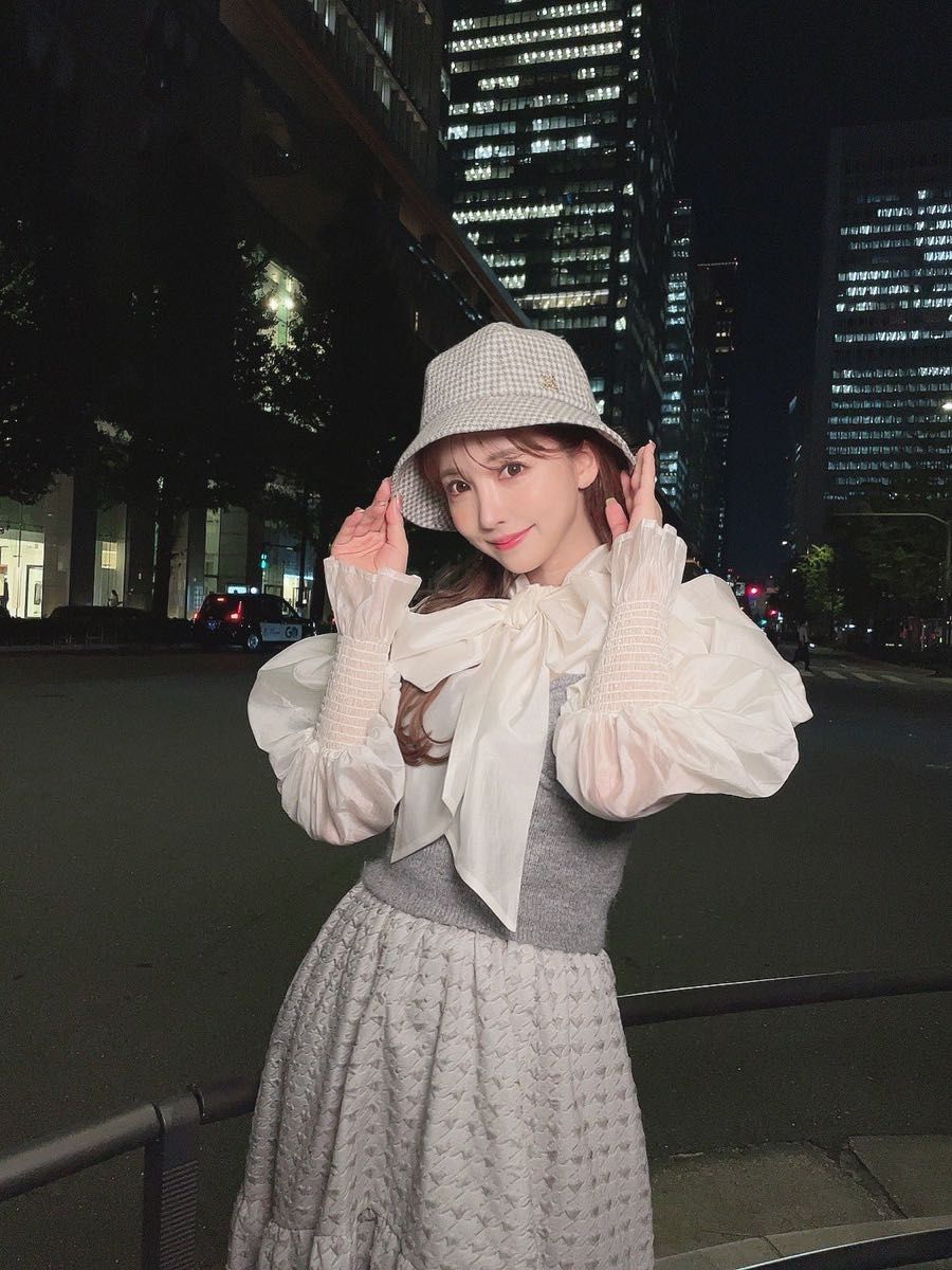 Mistreass 三上悠亜 CA4LA コラボ バケハ 帽子 Mistreass 三上悠亜 CA4LA コラボ バケハ 帽子