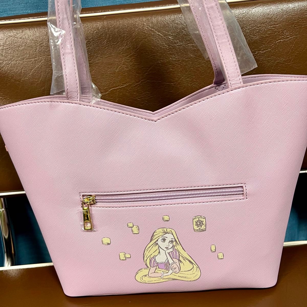 ディズニー×しまむら×ちはるさん ラプンツェル パスカル バッグ ディズニー×しまむら×ちはるさん ラプンツェル パスカル バッグ