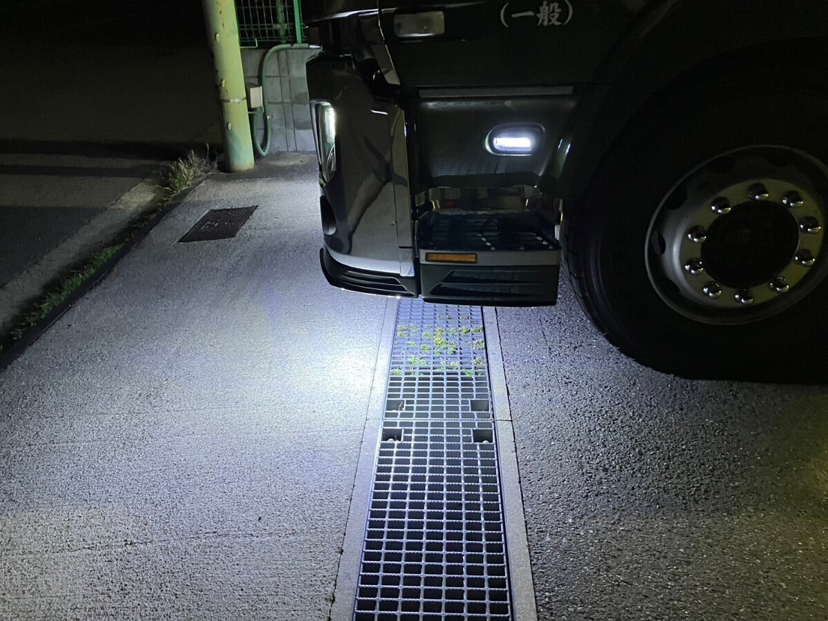 27日出荷今月最後の即決 17 UD パーフェクトクオンフロント 27日出荷今月最後の即決 17 UD パーフェクトクオンフロント