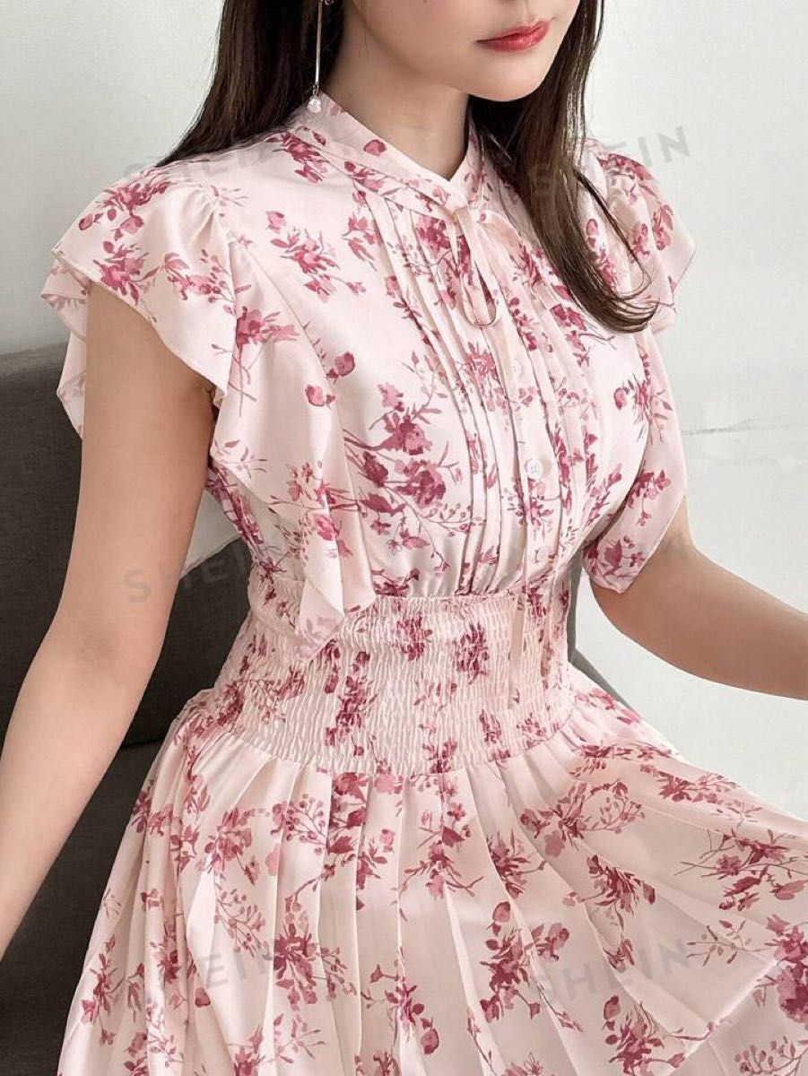 SHEIN FRIFUL フラワープリント キャップスリーブ ミディ丈 SHEIN FRIFUL フラワープリント キャップスリーブ ミディ丈