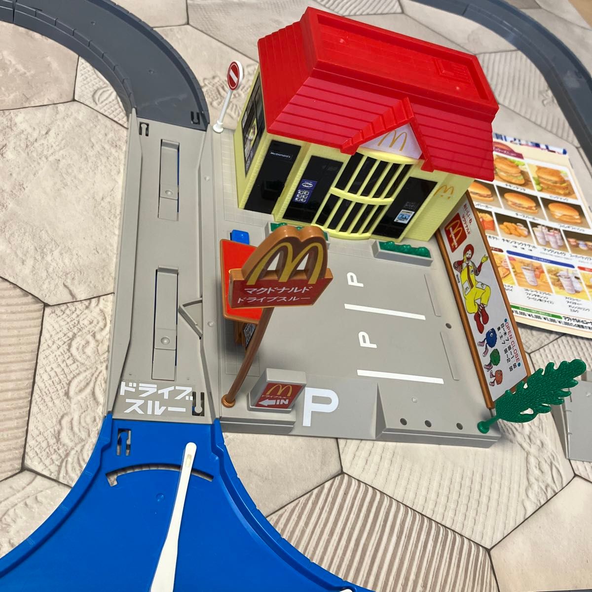 B/Oトミカ シティドライブスルーセット マクドナルド トミカ B/Oトミカ シティドライブスルーセット マクドナルド トミカ