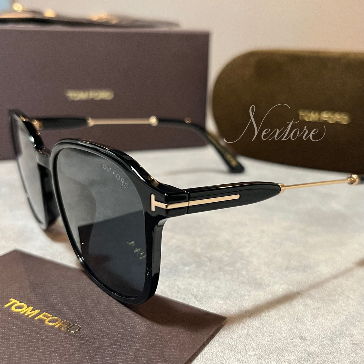 【極美品】TOM FORD ☆サングラス ブラック メガネ ケース付き 793 正規品 新品 トムフォード TF893K 01A メガネ サングラス 眼鏡