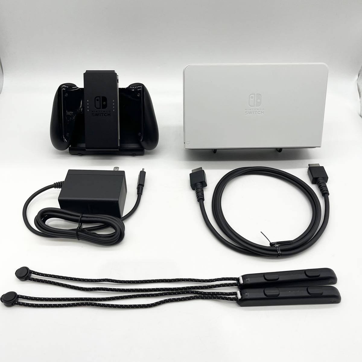 完品・液晶美品】Nintendo Switch 有機EL ホワイト本体 動作品 完品・液晶美品】Nintendo Switch 有機EL ホワイト本体 動作品