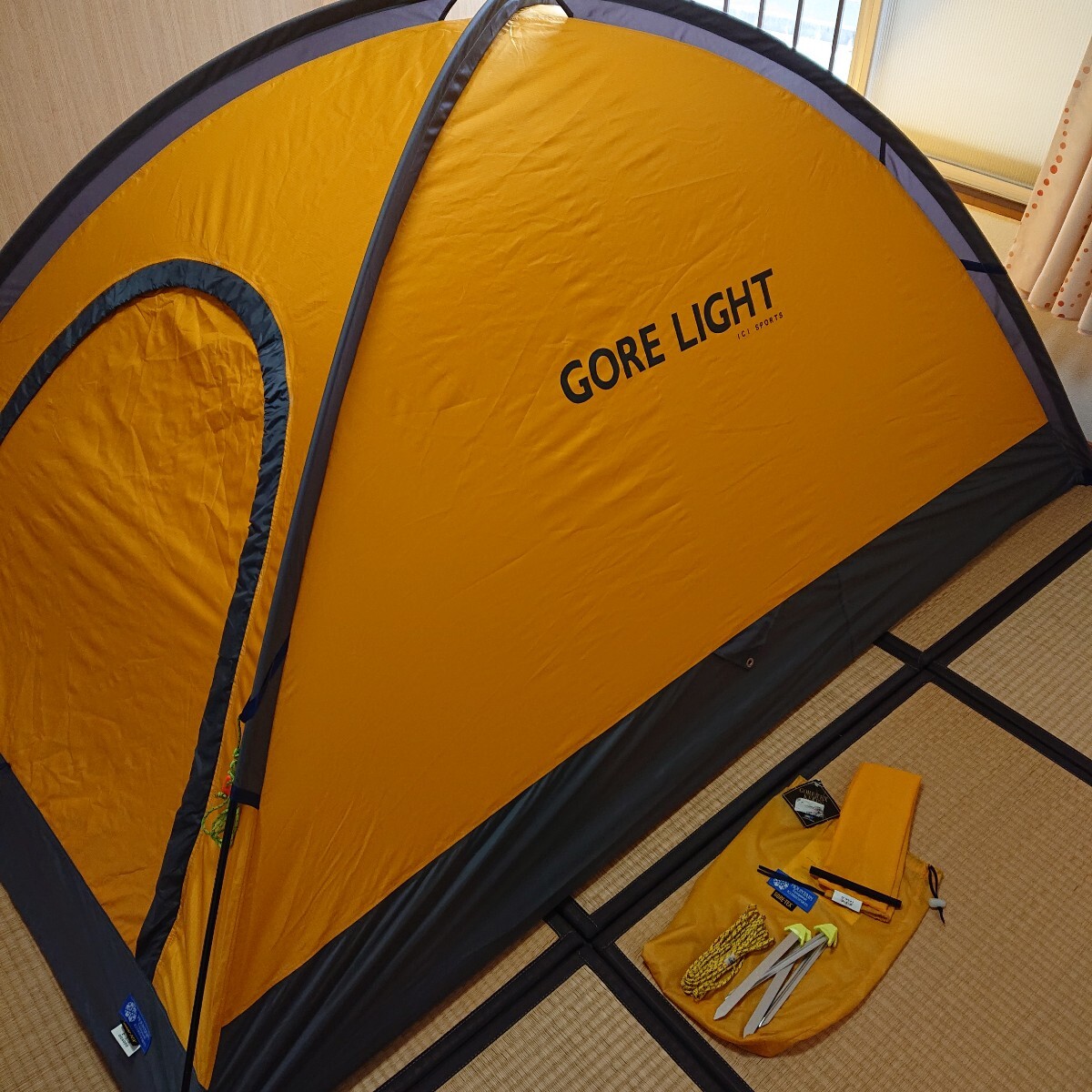 GORE LIGHT テント美品ゴアライト2〜3人用ICI 石井スポーツ GORE LIGHT テント美品ゴアライト2〜3人用ICI 石井スポーツ