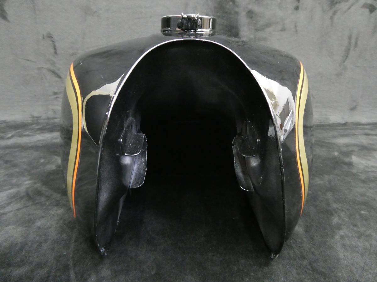 Yahoo!オークション - GT380 タンク B5 金 橙/ブラック Yahoo!オークション - GT380 タンク B5 金 橙/ブラック