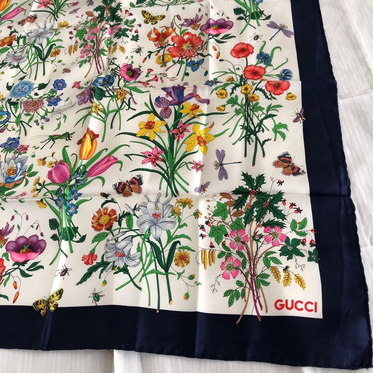 GUCCI スカーフ グッチ 花柄 蝶 トンボ 昆虫|Yahoo!フリマ(旧 GUCCI スカーフ グッチ 花柄 蝶 トンボ 昆虫|Yahoo!フリマ(旧