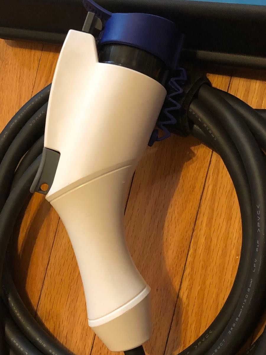 美品 三菱アウトランダー PHEV純正200V充電ケーブル|Yahoo 美品 三菱アウトランダー PHEV純正200V充電ケーブル|Yahoo
