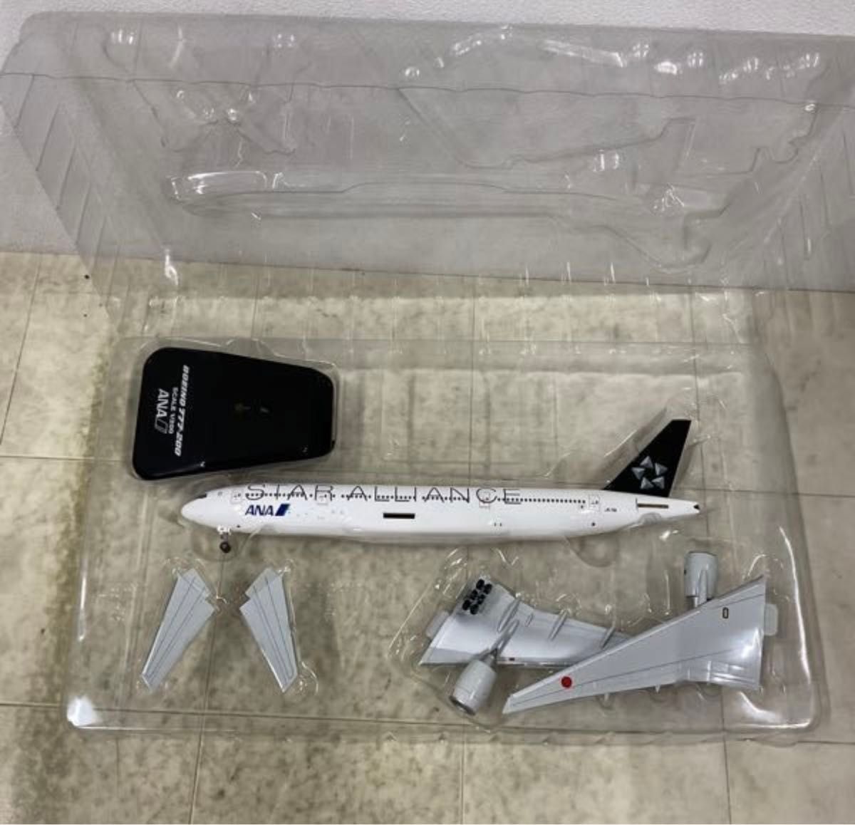全日空商事 1/200 ボーイング 777-200 STAR ALLIANCE MARKING 全日空商事 1/200 ボーイング 777-200 STAR ALLIANCE MARKING