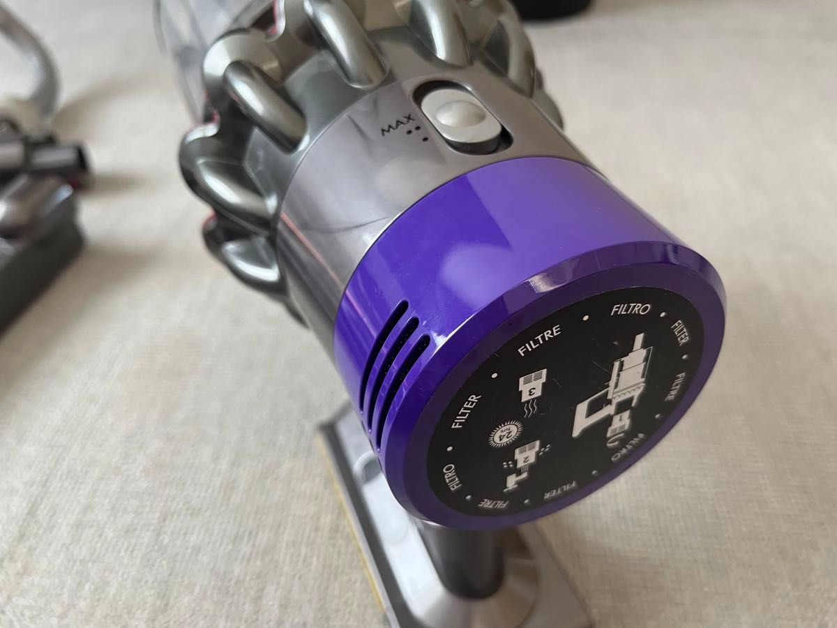 ダイソンV10 SV12コードレスクリーナー 中古稼動品 最強6分 中 ダイソンV10 SV12コードレスクリーナー 中古稼動品 最強6分 中