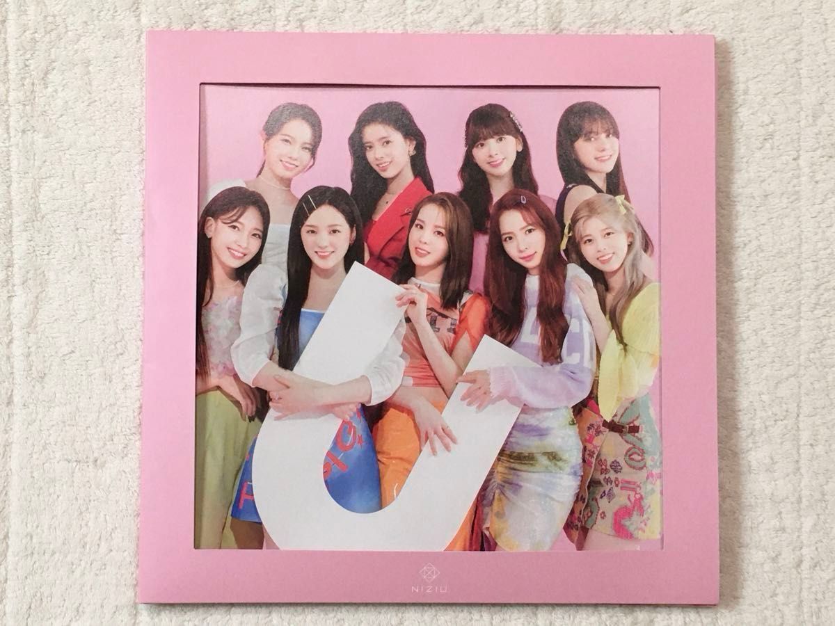 最終値下げ 美品 NiziU 1st アルバム U WithU盤 ステッカー付 最終値下げ 美品 NiziU 1st アルバム U WithU盤 ステッカー付