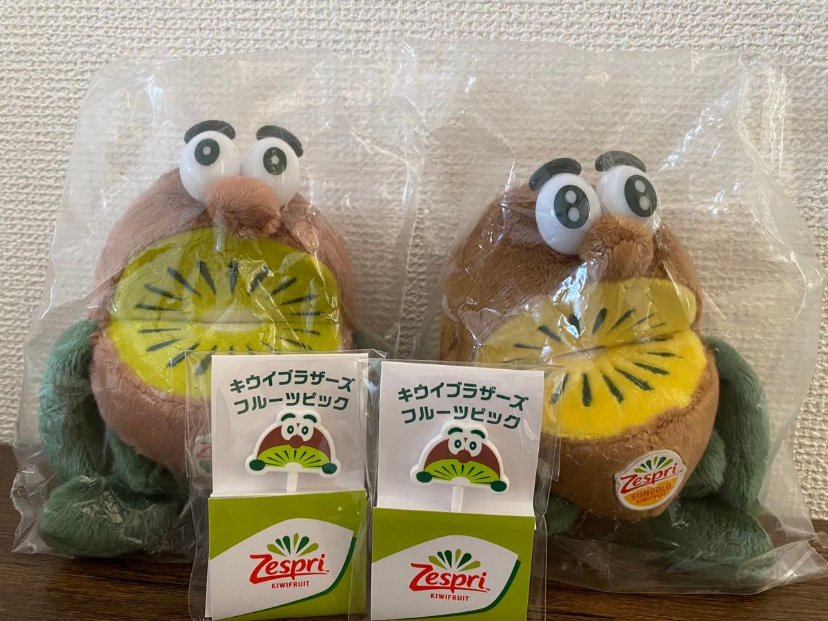 新品】ゼスプリ キウイブラザーズ ぬいぐるみ グリーン ゴールド 新品】ゼスプリ キウイブラザーズ ぬいぐるみ グリーン ゴールド