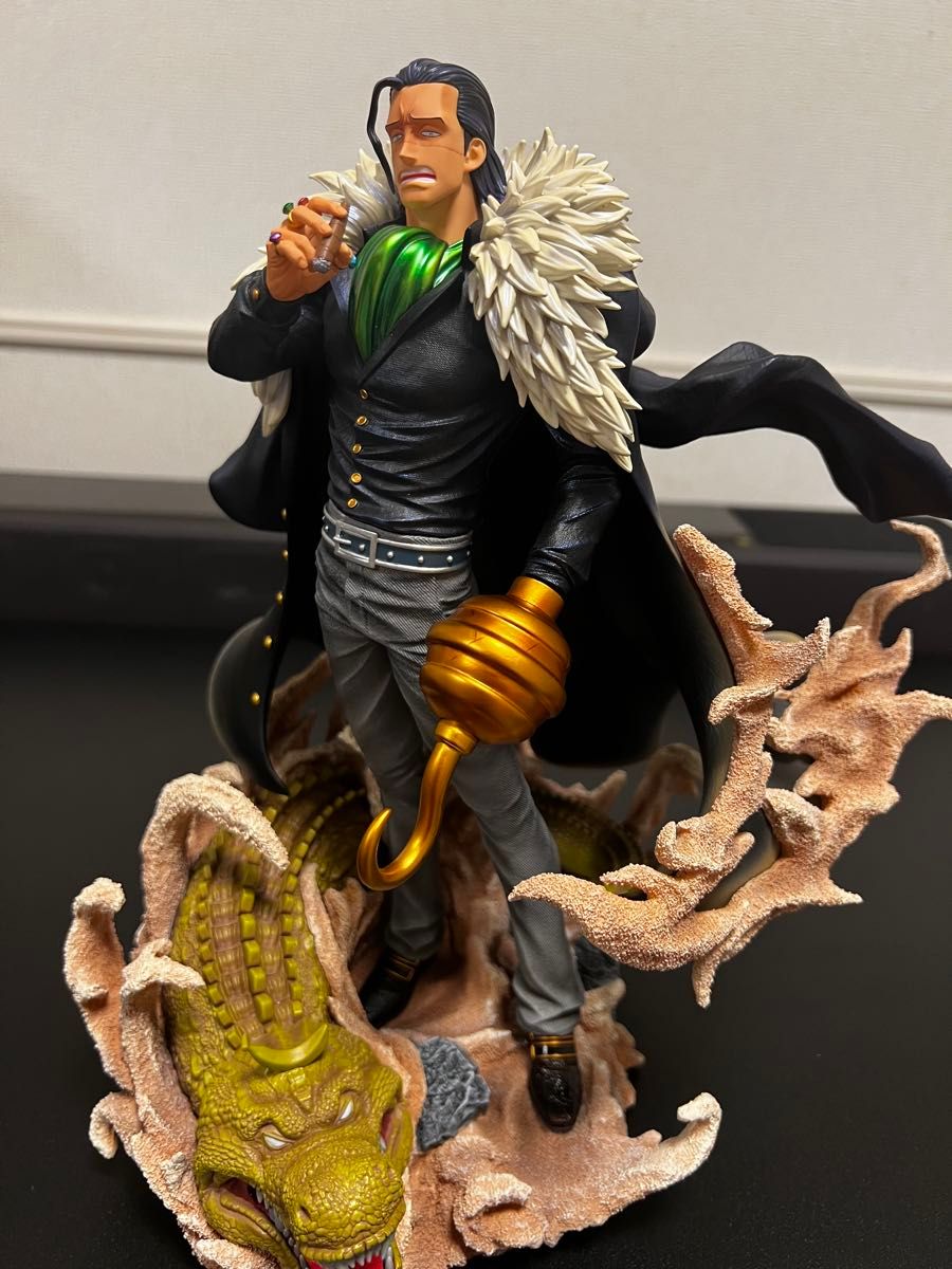 ONE PIECE ワンピース サークロコダイル フィギュア ガレージ ONE PIECE ワンピース サークロコダイル フィギュア ガレージ
