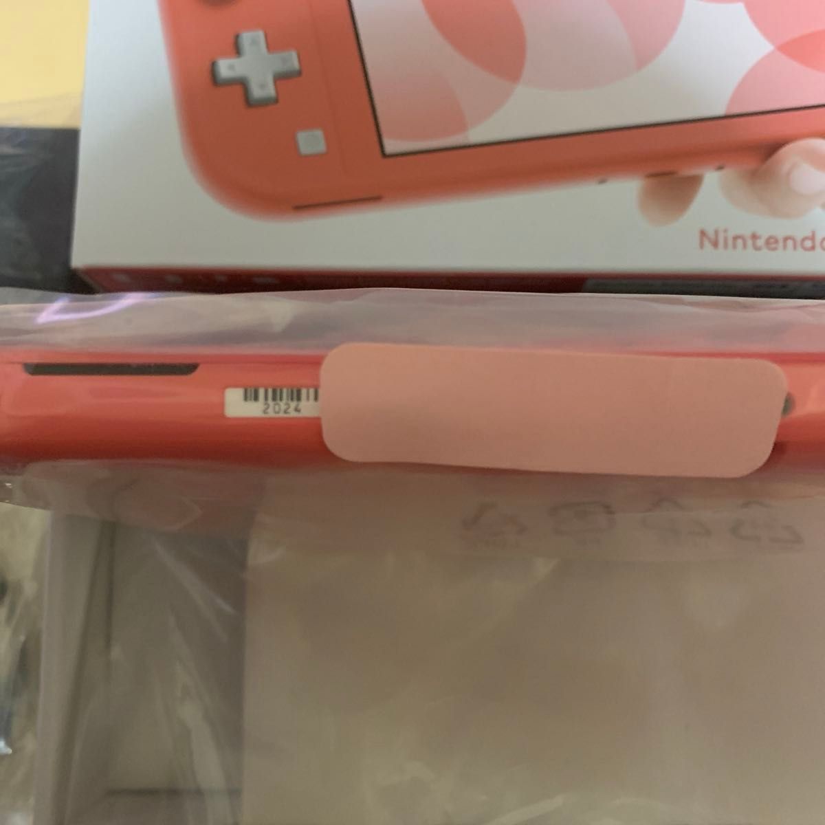 Nintendo Switch Lite コーラル 美品 本体 2024年製 ピンク Nintendo Switch Lite コーラル 美品 本体 2024年製 ピンク