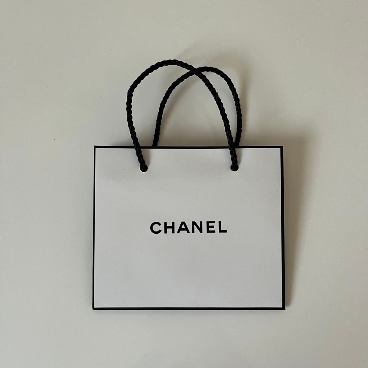 CHANEL シャネル ショッパー ギフトバッグ 紙袋|Yahoo!フリマ CHANEL シャネル ショッパー ギフトバッグ 紙袋|Yahoo!フリマ