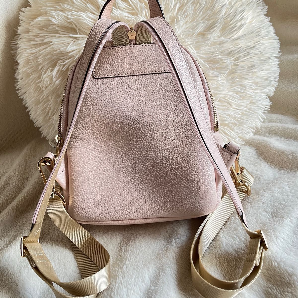 最終価格 MICHAEL KORS マイケルコース ミニリュック ボディ 最終価格 MICHAEL KORS マイケルコース ミニリュック ボディ