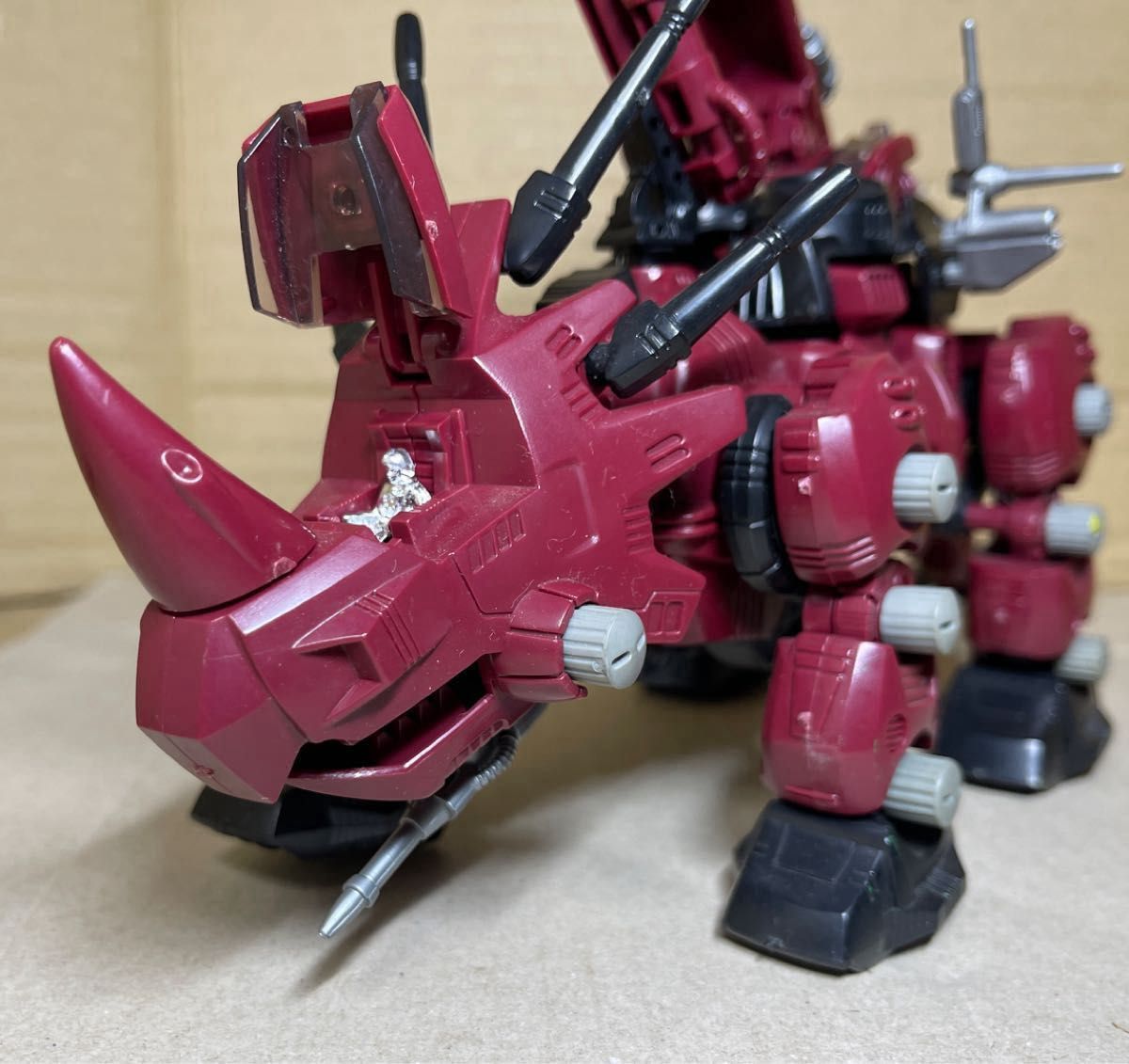 メカ生体ゾイド【レッドホーン(恐竜型)】組立済み|Yahoo メカ生体ゾイド【レッドホーン(恐竜型)】組立済み|Yahoo
