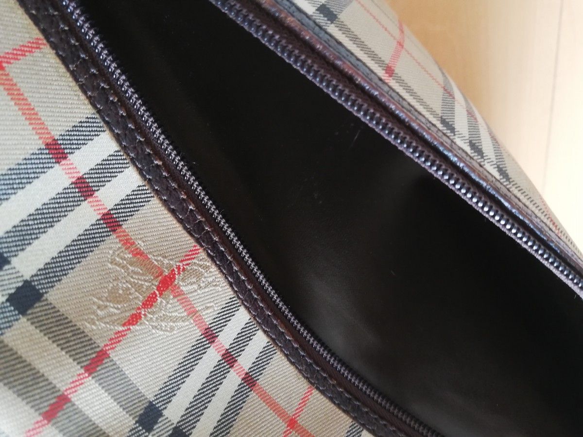 タイムセール バーバリー BURBERRY ノバチェッククラッチバッグ タイムセール バーバリー BURBERRY ノバチェッククラッチバッグ