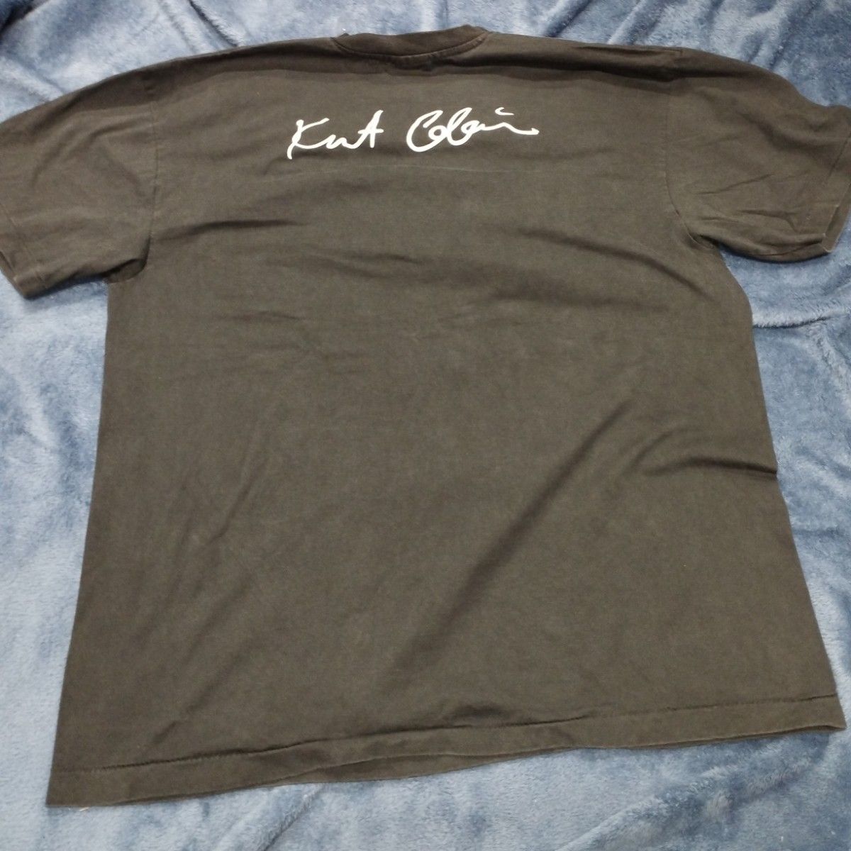 カート・コバーン XLサイズ Tシャツ|Yahoo!フリマ(旧PayPay カート・コバーン XLサイズ Tシャツ|Yahoo!フリマ(旧PayPay