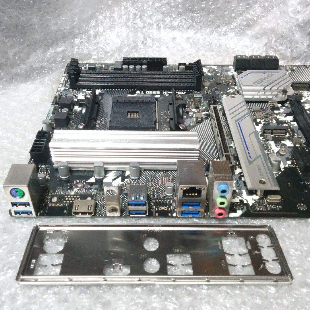 B550 TW(Phantom Gaming4化済み)Zen3最新版CPU対応BIOS ATX B550 TW(Phantom Gaming4化済み)Zen3最新版CPU対応BIOS ATX